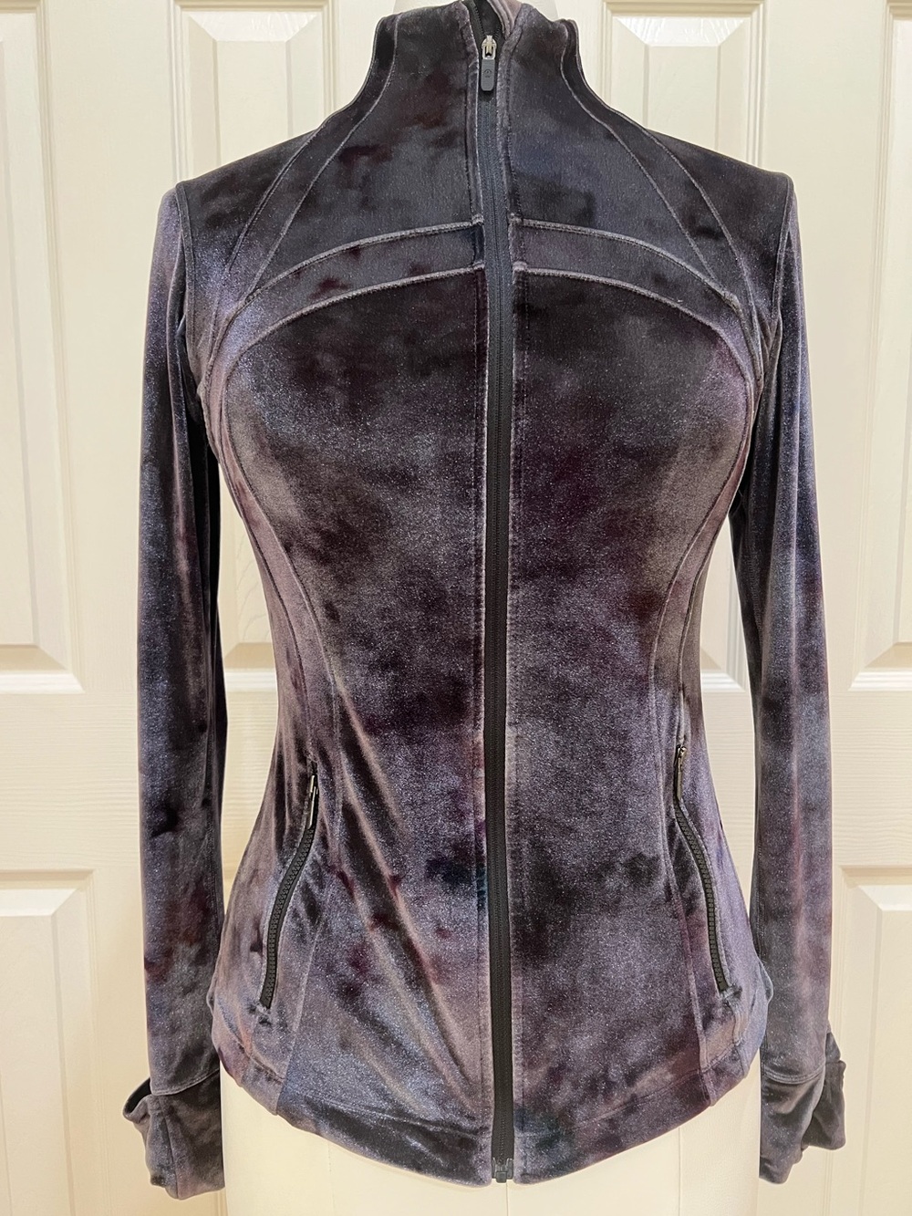 Women’s Lululemon Define Velvet Jacket